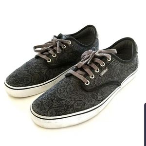 VANS CHIMA FERGUSON PRO Sydney  Gray  and black  S
